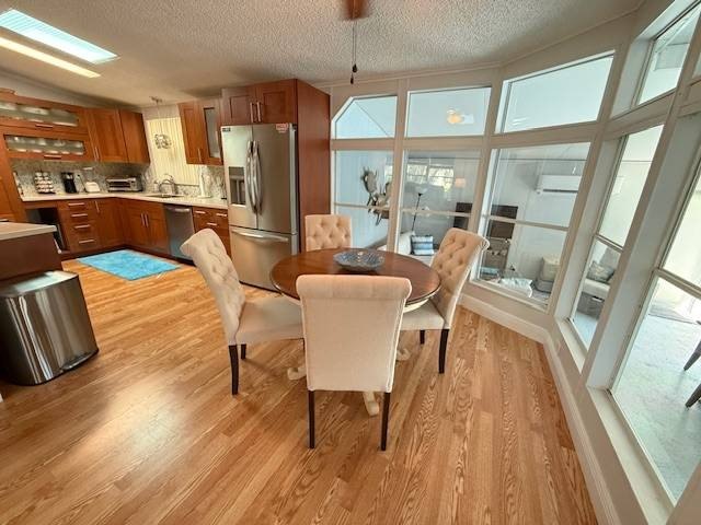 Welcome to an exceptional home in Lake Haven, one of Dunedin's - photo 8