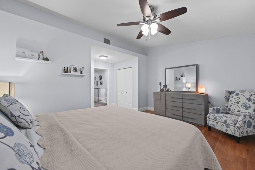 Welcome home to this beautifully remodeled 3-bedroom, 2.5-bath - photo 25