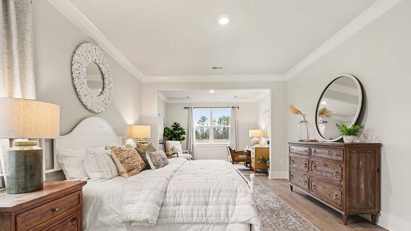 *4 bedrooms, 2.5 baths *Welcoming front porch and screened in - photo 29