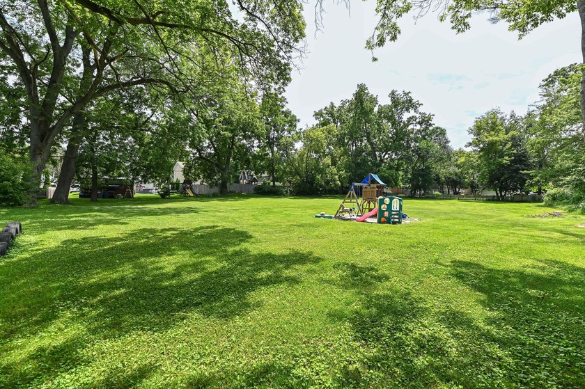 Charming Delavan home situated on a spacious 0.89-acre lot - photo 7