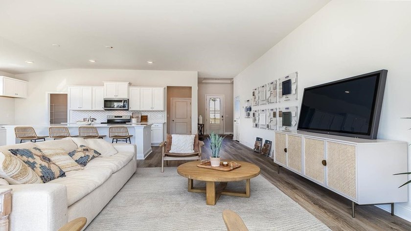 This Eaton home is a chef and entertainer's dream! With a large - photo 18