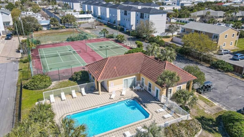 Step into your ultimate coastal getaway in beautiful Miramar - photo 24