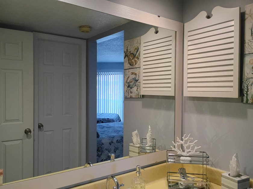 Welcome to this spacious 2 Bed 2 bath with modern updates and - photo 34