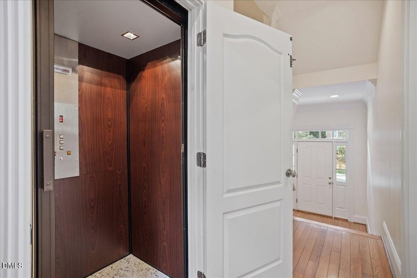 Rare opportunity to own this one-owner custom-built home in - photo 7