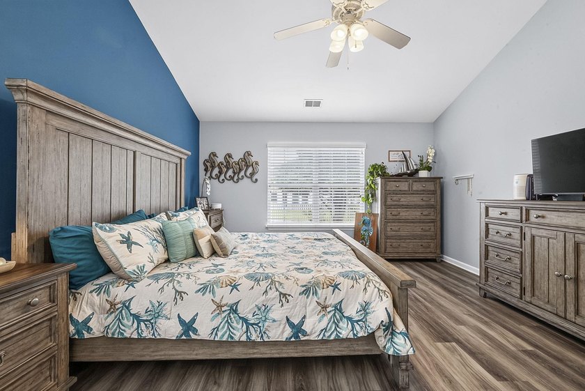 This is a short sale property. Welcome to this charming - photo 21