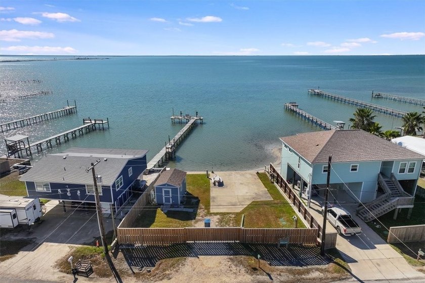 PREMIER BAYFRONT LOT - *PRICE IMPROVEMENT* - Wake up to endless - photo 2