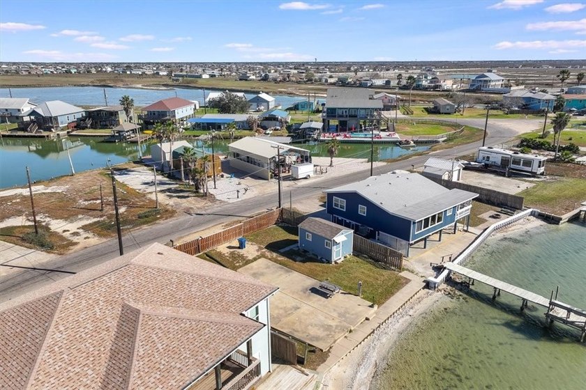 PREMIER BAYFRONT LOT - *PRICE IMPROVEMENT* - Wake up to endless - photo 10