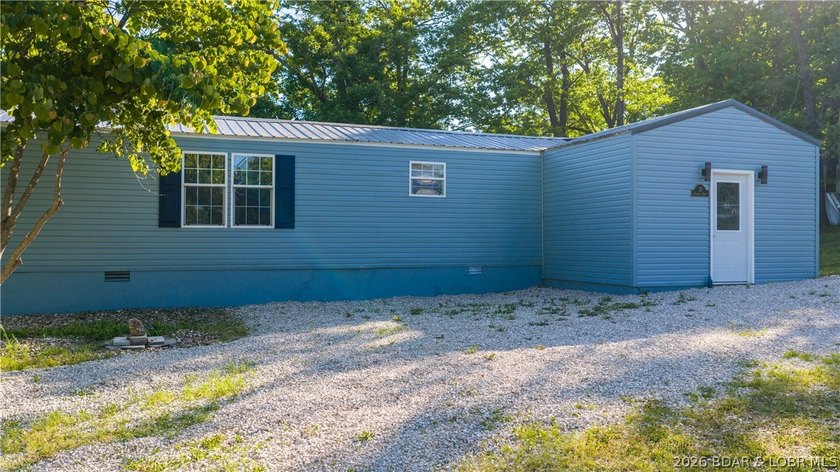 Completely refreshed and move-in ready, this beautifully - photo 20