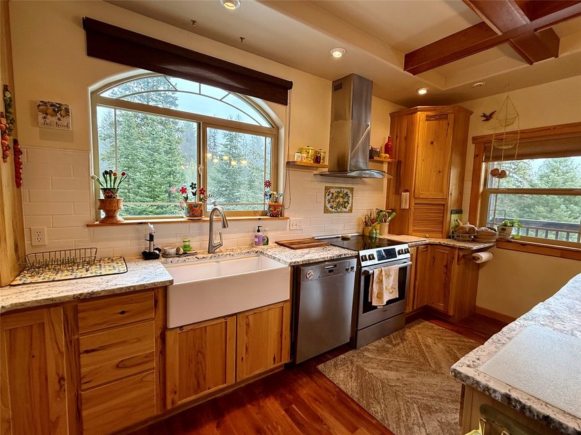 This peaceful Montana property sits on 39.90 acres offering a - photo 25