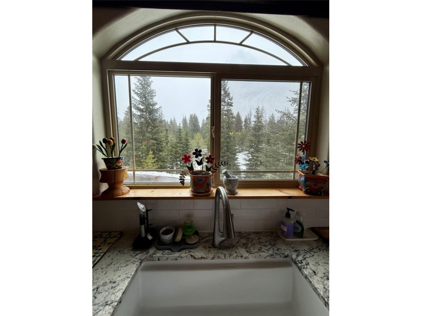 This peaceful Montana property sits on 39.90 acres offering a - photo 26