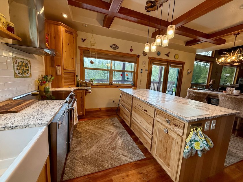 This peaceful Montana property sits on 39.90 acres offering a - photo 27