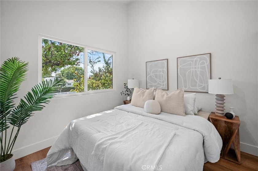 Beautifully Updated 3-Bedroom Home in Prime Torrance Location! - photo 18