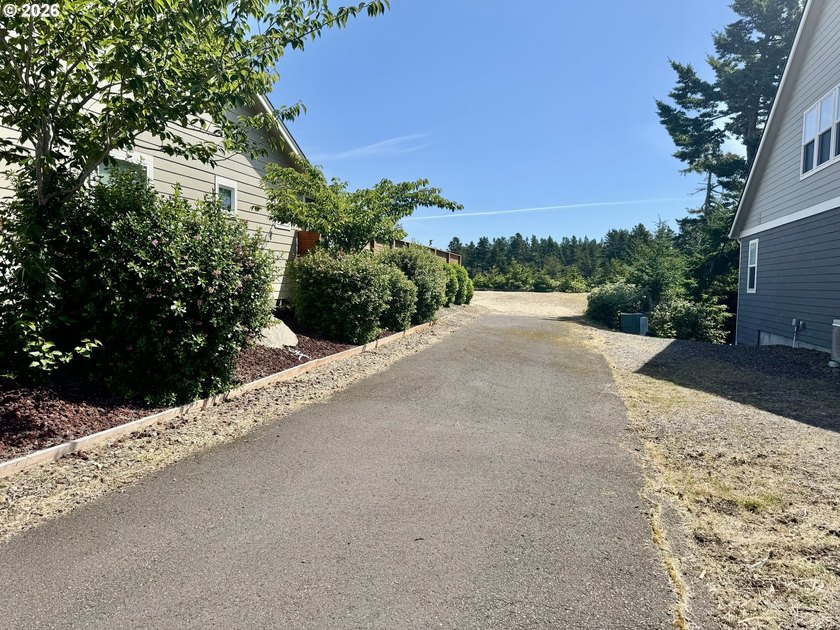 Build your dream home on this beautiful 1.74-acre flag lot in - photo 2