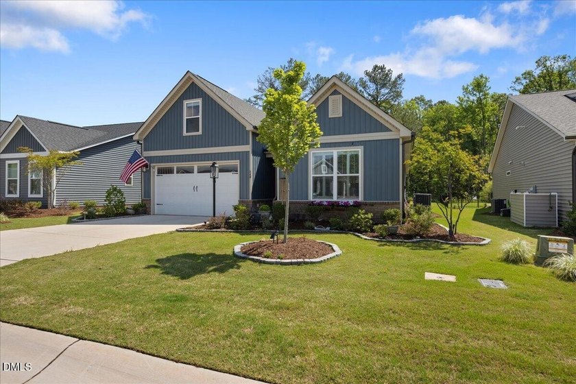 Welcome to 248 Falls Village Drive -- a stunning like-new home - photo 3
