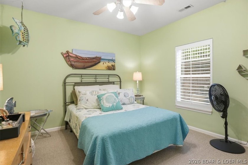 Cute, updated, and completely move-in ready-just bring your - photo 21