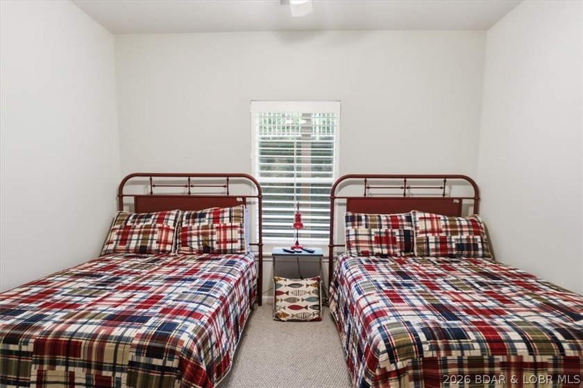 Cute, updated, and completely move-in ready-just bring your - photo 25