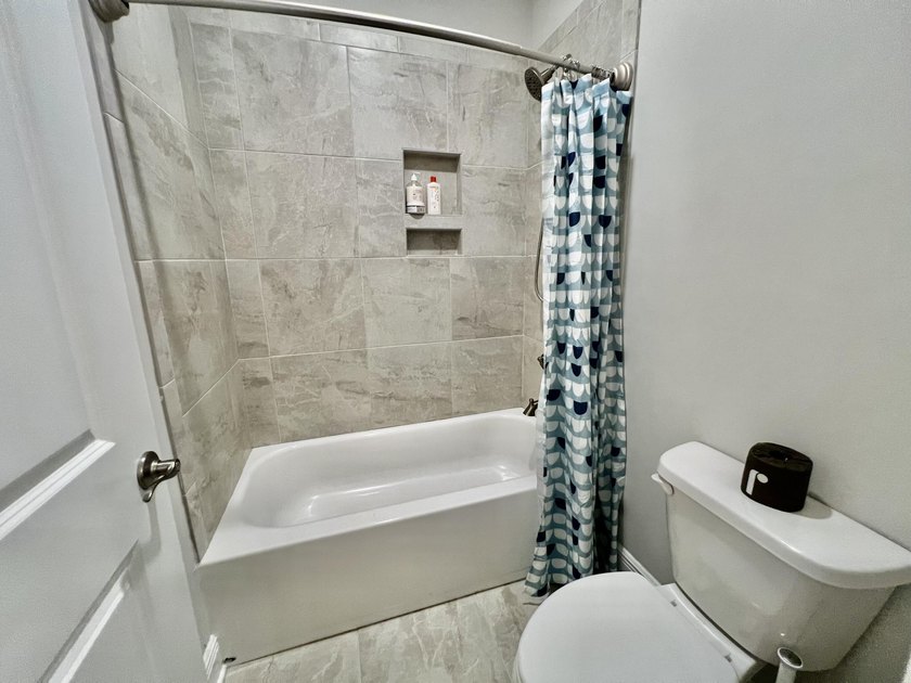 Impeccably maintained &amp; completely move-in ready, this stunning - photo 45
