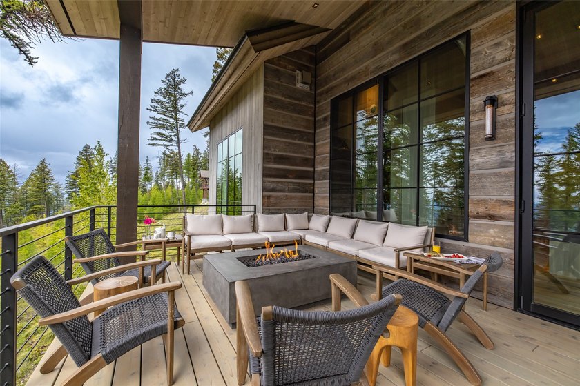 As seen in Forbes, 44 Elk Highlands is a exquisitely designed - photo 7