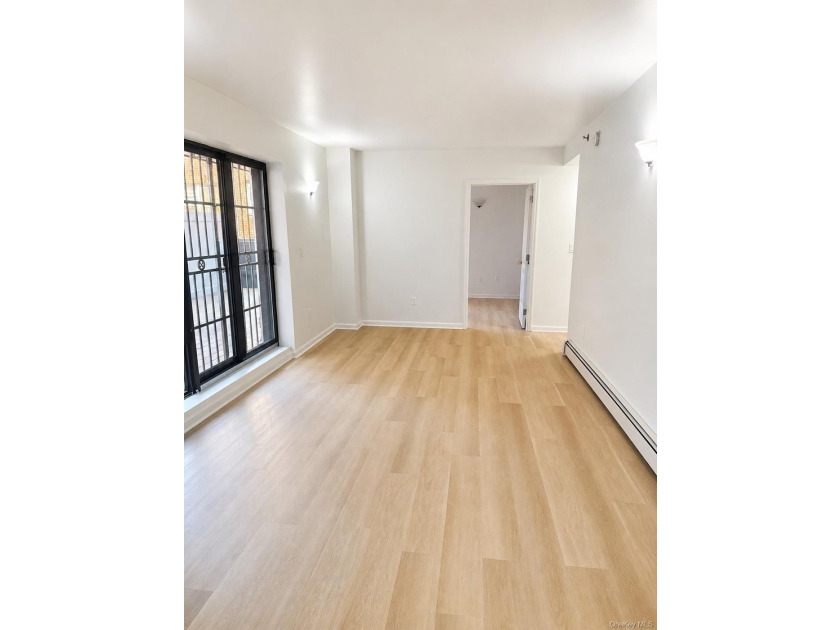 Rare opportunity to own a beautifully maintained 2019-built - photo 11