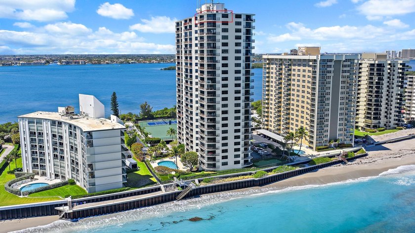 ONE OF THE BEST OCEANFRONT PENTHOUSE VALUES IN PALM BEACH - photo 29