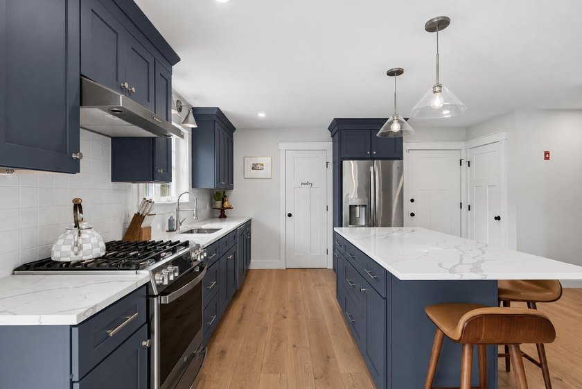 Built by the highly regarded On Point Construction, this - photo 4