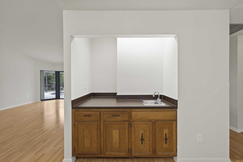 Move right into this beautifully updated 4-bedroom + office - photo 12