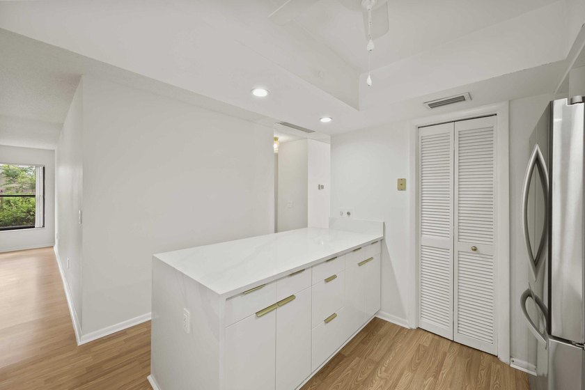 Move right into this beautifully updated 4-bedroom + office - photo 16