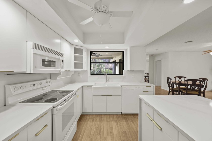 Move right into this beautifully updated 4-bedroom + office - photo 19