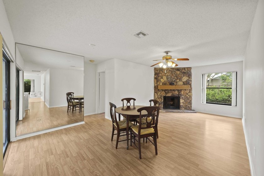 Move right into this beautifully updated 4-bedroom + office - photo 20