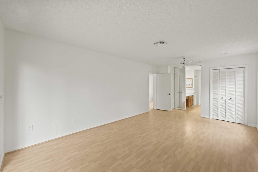 Move right into this beautifully updated 4-bedroom + office - photo 24