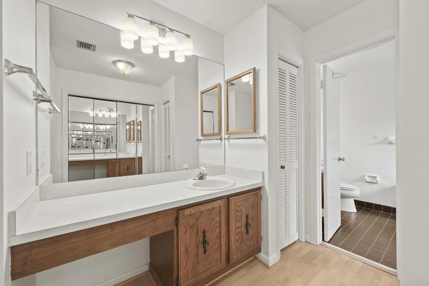 Move right into this beautifully updated 4-bedroom + office - photo 25