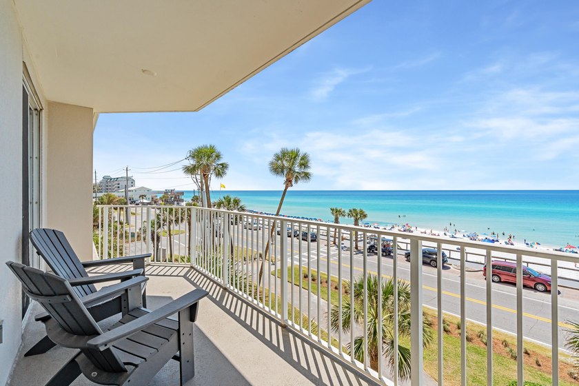 UPDATED CONDO located at Majestic Sun with direct garage access - photo 32