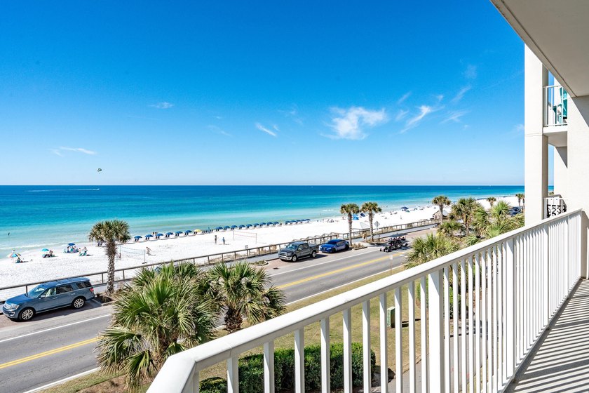 UPDATED CONDO located at Majestic Sun with direct garage access - photo 34