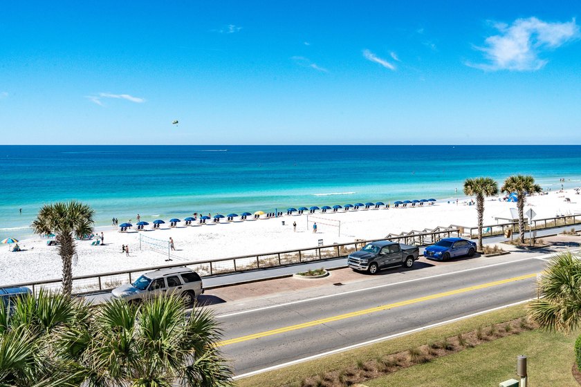 UPDATED CONDO located at Majestic Sun with direct garage access - photo 35