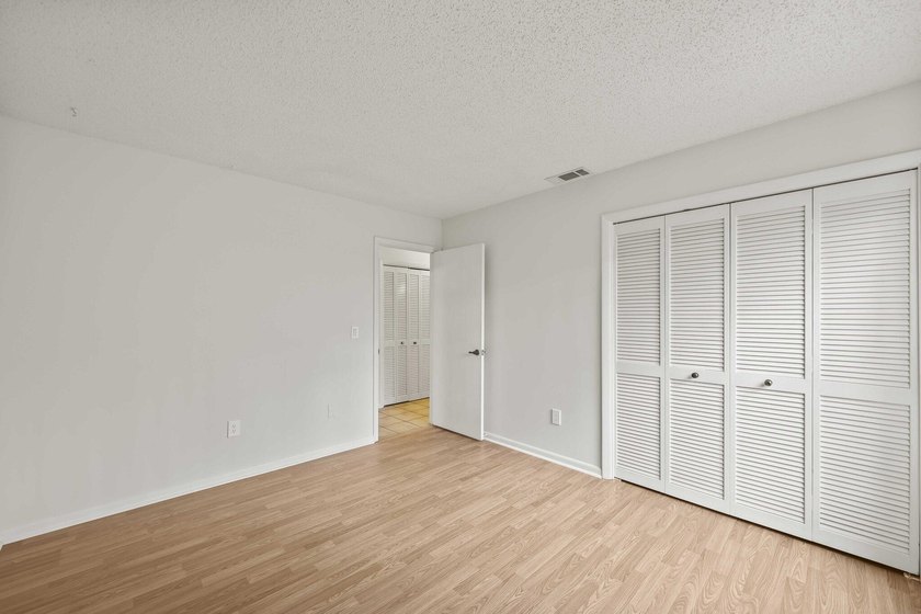 Move right into this beautifully updated 4-bedroom + office - photo 37