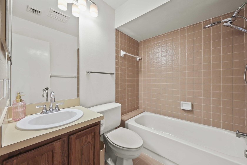 Move right into this beautifully updated 4-bedroom + office - photo 40