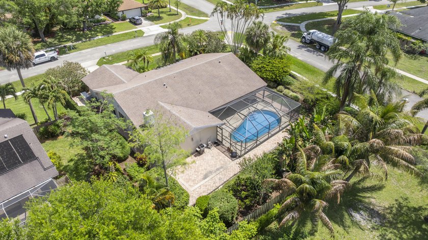 Move right into this beautifully updated 4-bedroom + office - photo 46