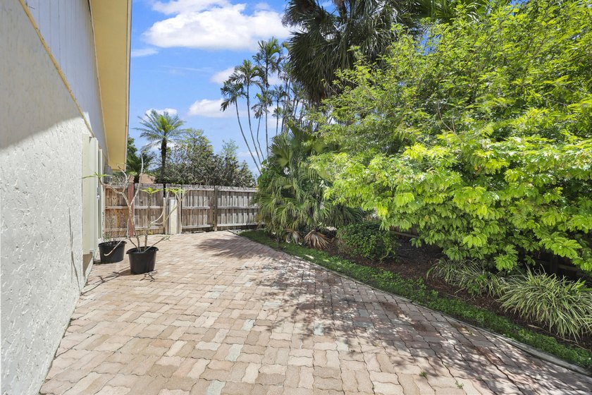 Move right into this beautifully updated 4-bedroom + office - photo 49
