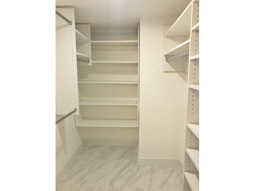 Beautiful 2BR / 2BA unit features a timeless, cool coastal style - photo 21