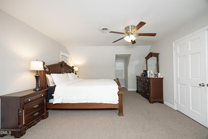 NO HOA &amp; 1.64 ACRES! Welcome home to this secluded and charming - photo 32