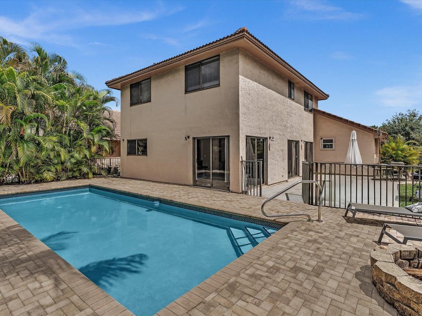 Welcome to this well-appointed three-bedroom - photo 28