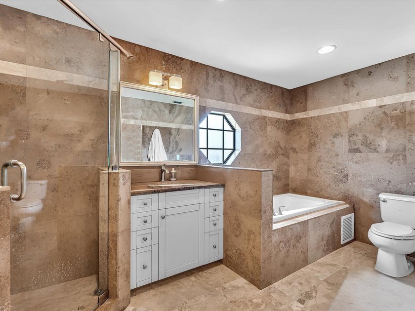 Welcome to this well-appointed three-bedroom - photo 37