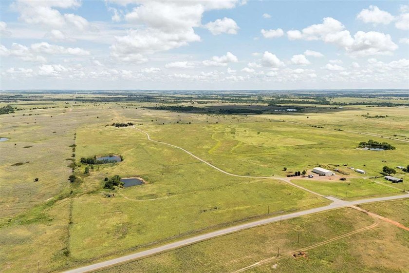 Beautiful custom built, one owner home on 150 acres with - photo 5