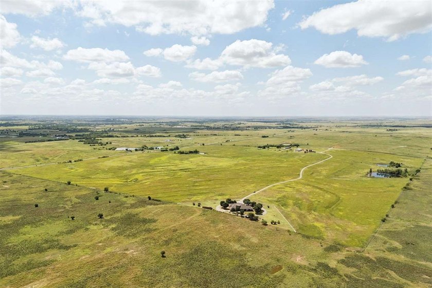 Beautiful custom built, one owner home on 150 acres with - photo 7