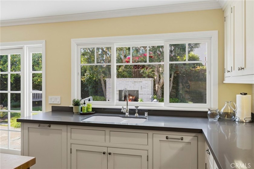 Welcome to 9601 Dumbreck Drive, a beautifully updated Granada - photo 16