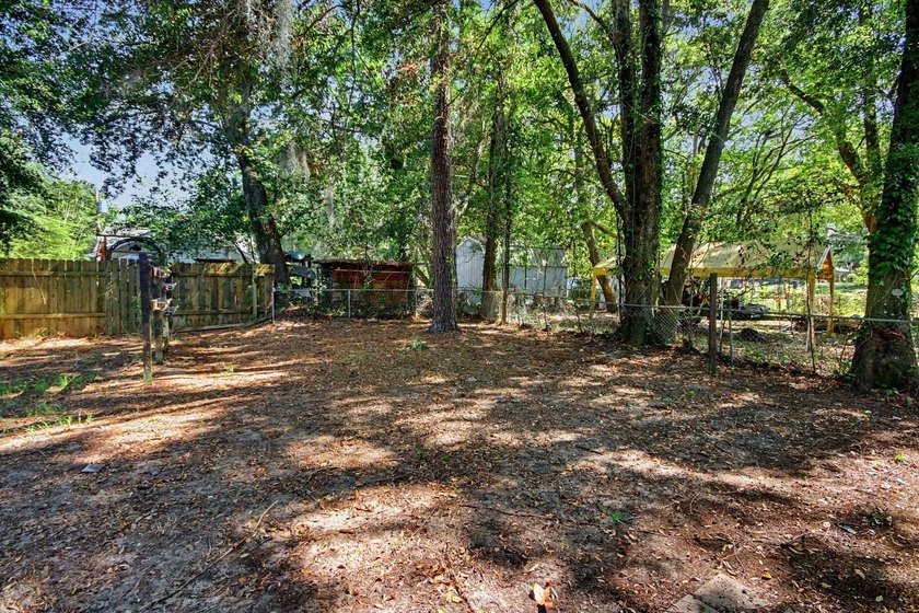 Welcome to 321 Park Street, Georgetown, SC, which is a charming - photo 25