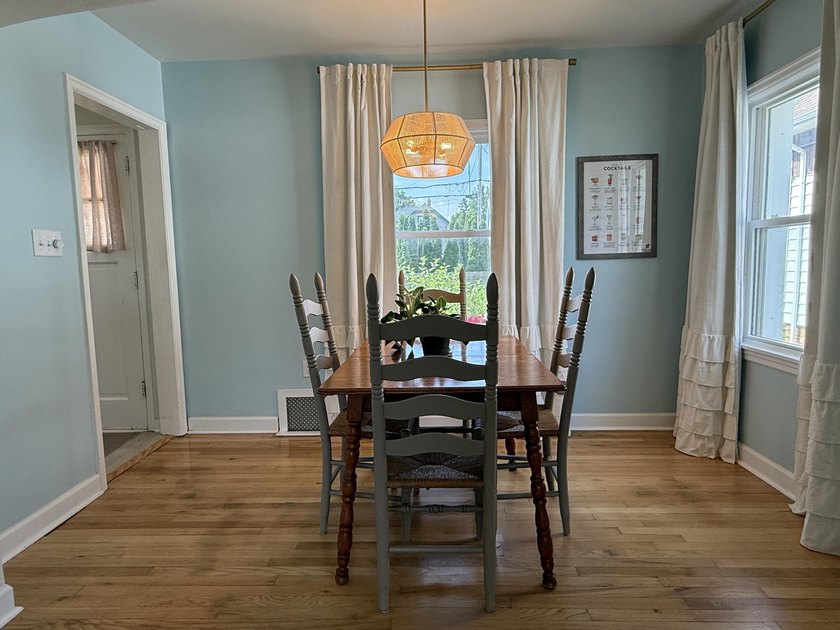 Welcome to this charming 3-bedroom Cape Cod in Cudahy! The main - photo 7