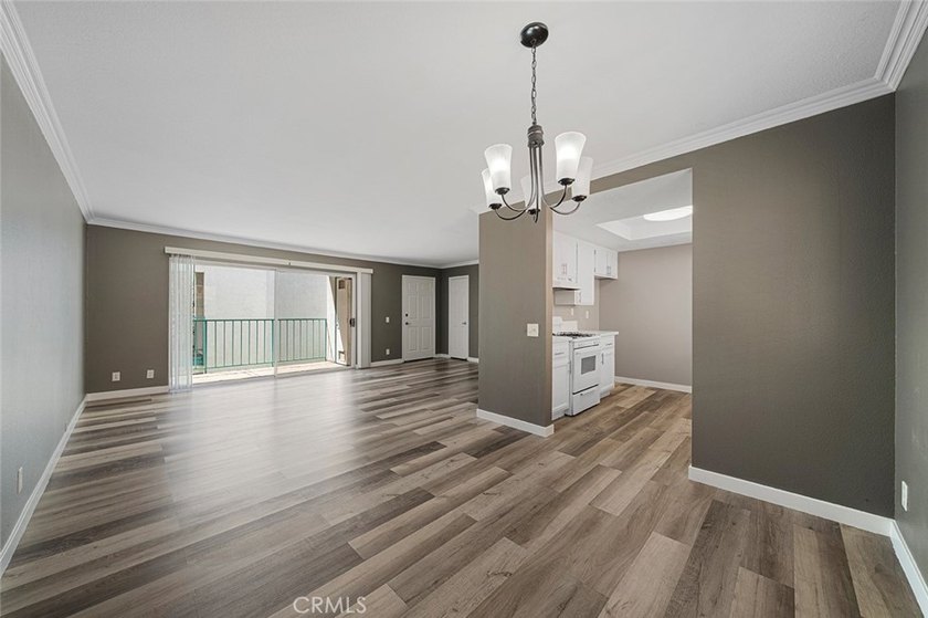 Beautifully updated 2-bedroom, 2-bathroom condo offering a - photo 9