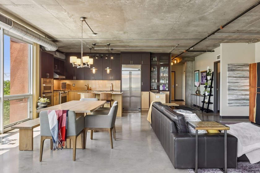 Absolutely stunning west-facing corner unit with expansive - photo 5