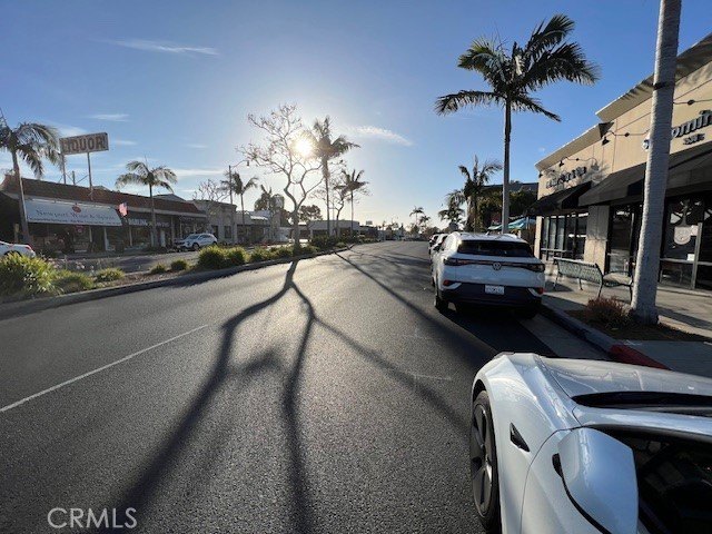 Step into the ultimate Corona del Mar lifestyle at 603 Acacia, a - photo 38